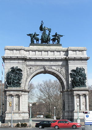 Sokdiers and sailors arch.jpg