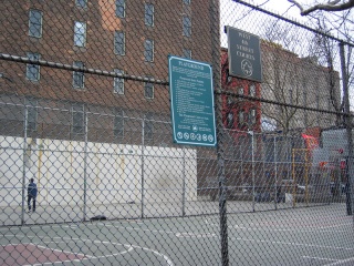 File:W4th Street Courts.jpg