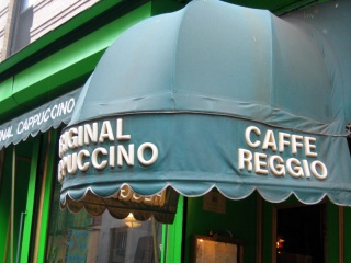 File:Caffe Reggio.jpg