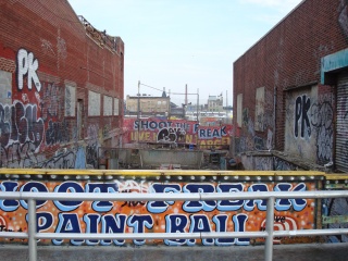 File:Another side to Coney Island.JPG