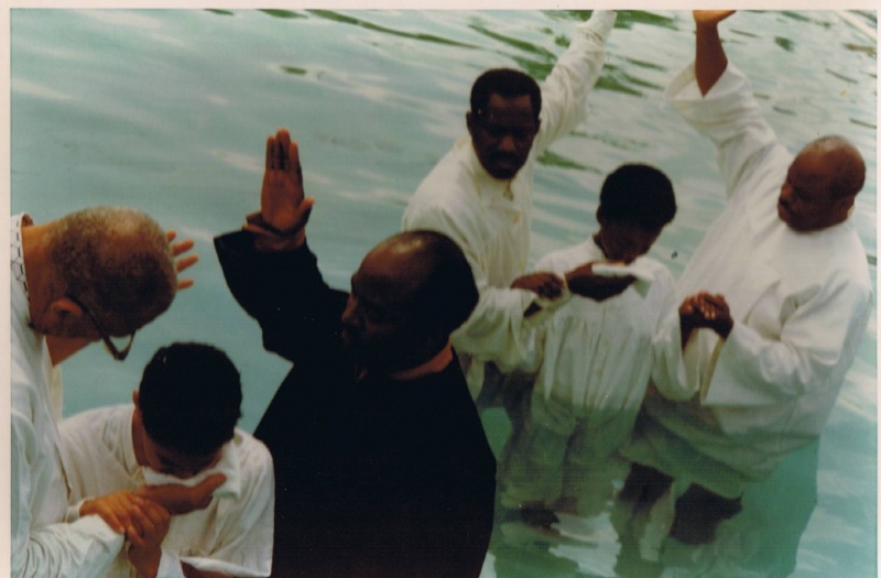 Image:Baptizing.jpg